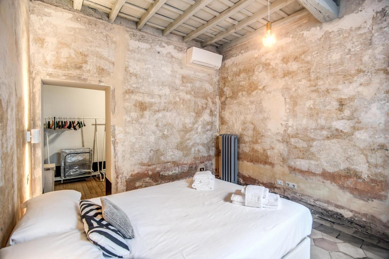 Stylish And Spacious Apartment Next To The Colosseum Róma Kültér fotó