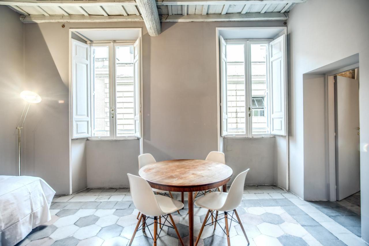 Stylish And Spacious Apartment Next To The Colosseum Róma Kültér fotó