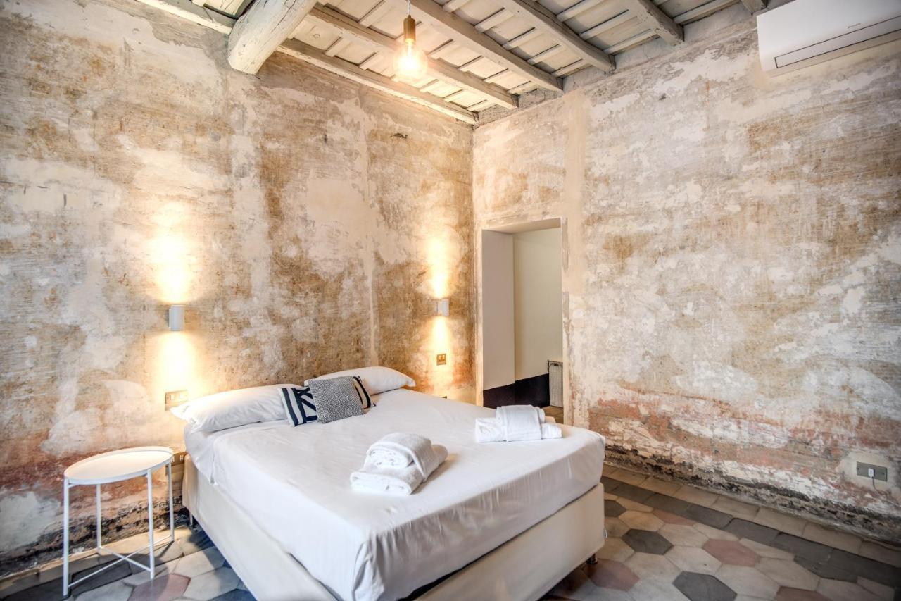 Stylish And Spacious Apartment Next To The Colosseum Róma Kültér fotó